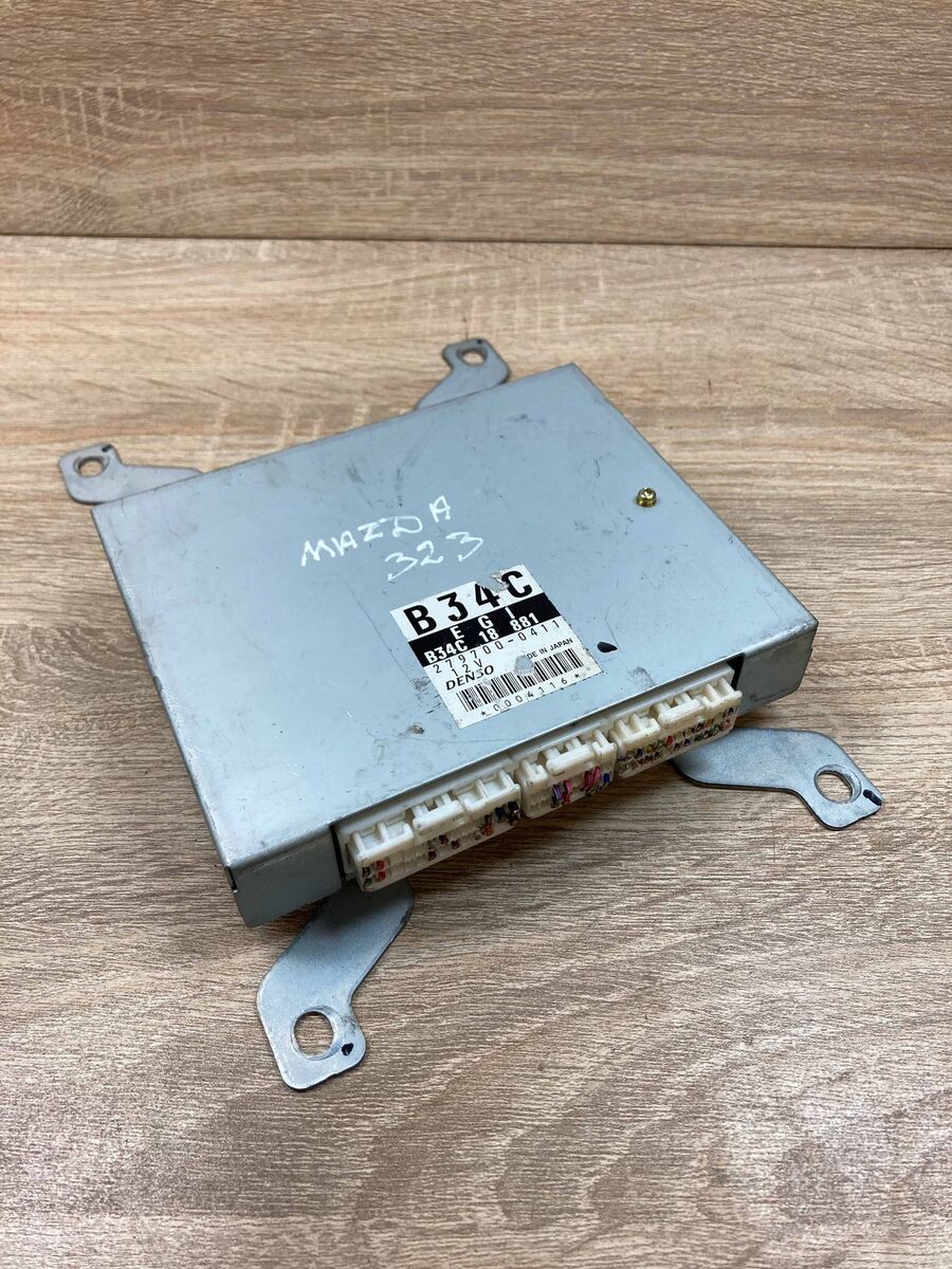 B34C 18 881 279700 0411 Mazda 323 Motor ECU Engine Module B34C 18 881 279700 0411 Mazda 323 Motor ECU Engine Module