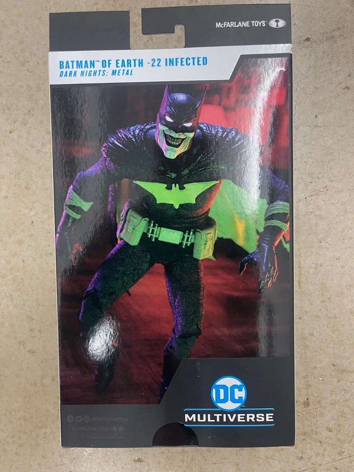 Figura de acción infectada McFarlane DC Multiverse Batman of Earth 22 Foto 2 de 4