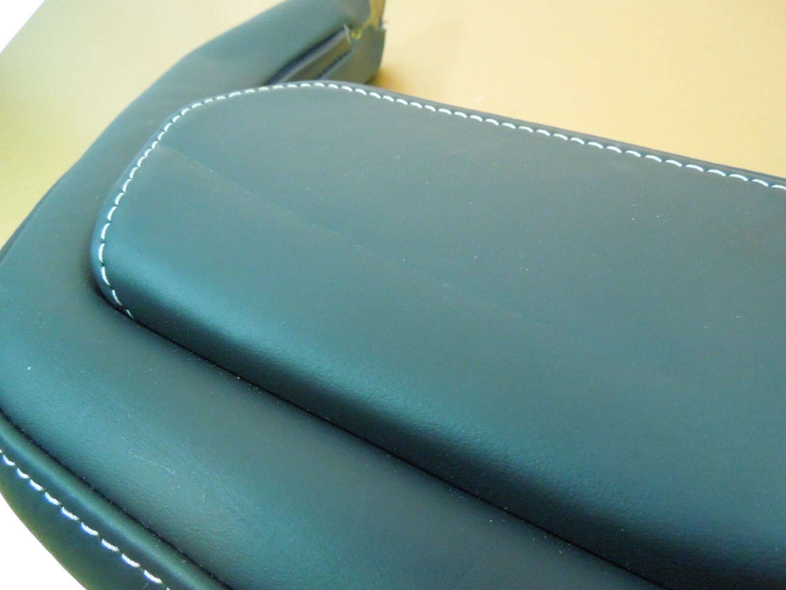 2010-14 LAMBORGHINI GALLARDO RIGHT SEAT HEADREST HEAD REST SUPPORT LEATHER OEM