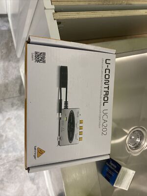 U-CONTROL UCA202 by BEHRINGER Audio interface 2-input 2-output Digital output