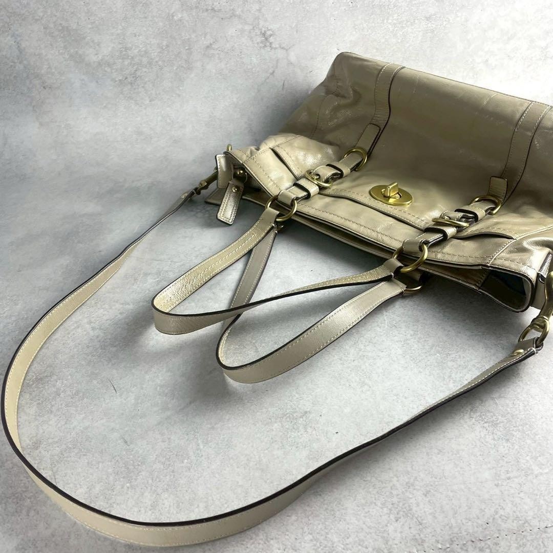 COACH 2-Way Tote Shoulder Bag Leather Turn Lock Japan A-251215-1 thumbnail 8