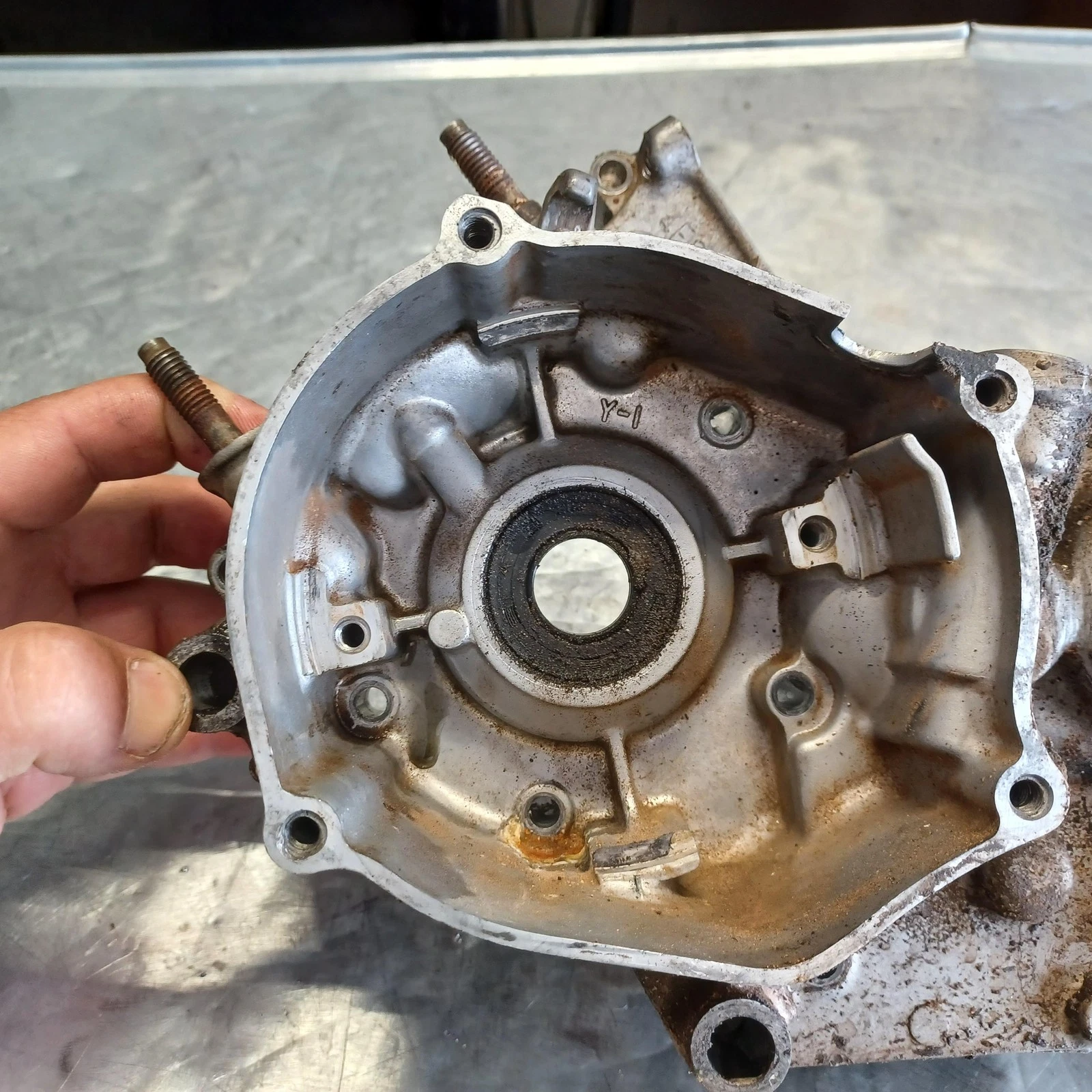 2000 Yamaha Yz80 Left Engine Motor Crankcase Crank Cases Block