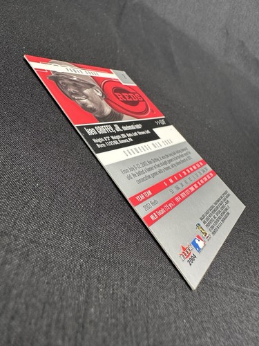 2004 Fleer Showcase KEN GRIFFEY JR REFRACTOR “Power Source” HOLO🔥RARE SP🔥 - Picture 9 of 11