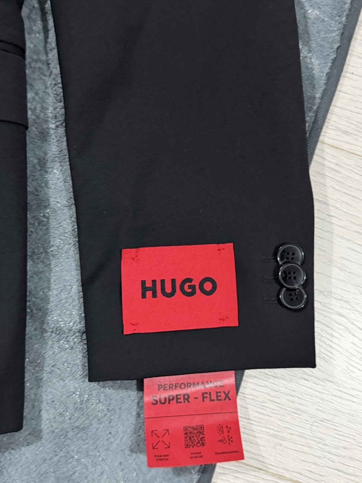HUGO BOSS - Full Black Patch Logo Suit | Brand New, RRP £400 image 2