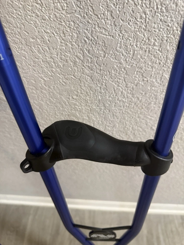 DYNAMO Crutches Size Medium/Large Sport Swings 5’2”– 5’10” 300 Lbs Max NICE. - Image 4 of 4