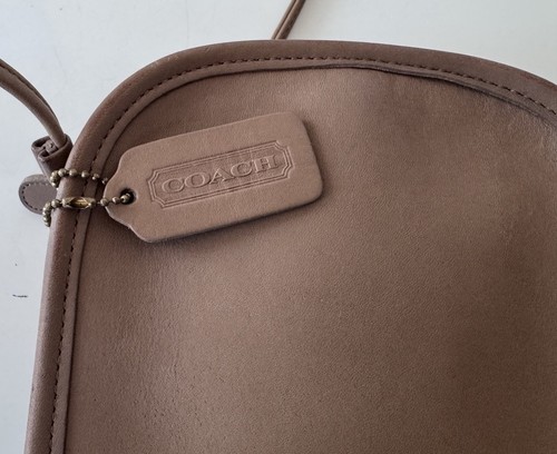 Vintage Coach Abbie Crossbody Shoulder Leather Bag 9017 Crossbody - Picture 10 of 18