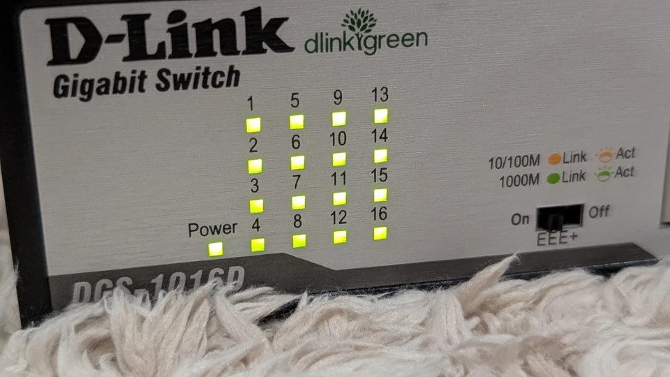 D-Link DGS-1016D 16-Port External Switch UnManaged W/ Cord Tested SMB HBB Used - Image 2 of 4