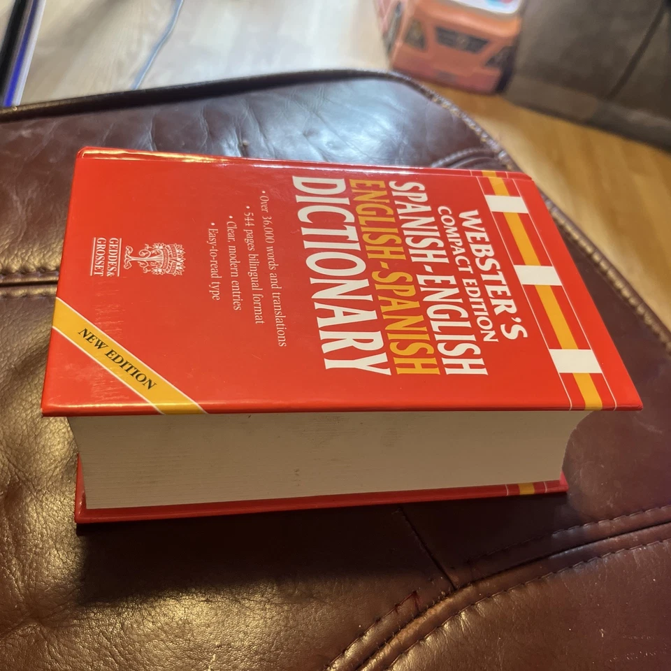 Websters Spanish English Dictionary Book Compact Edition  - Image 4 of 4