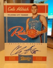 COLE ALDRICH CLASSIC #165 ROOKIE AUTO /449 KANSAS JAYHAWKS OKLAHOMA CITY THUNDER