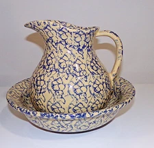 Vintage Robinson Ransbottom RRPC Roseville, Ohio Blue Spongeware Pitcher & Bowl