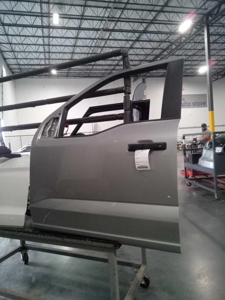Used Front Left Door Assembly Front fits: 2023 Ford F150 PICKUP Front Left Grade - Image 2 of 4