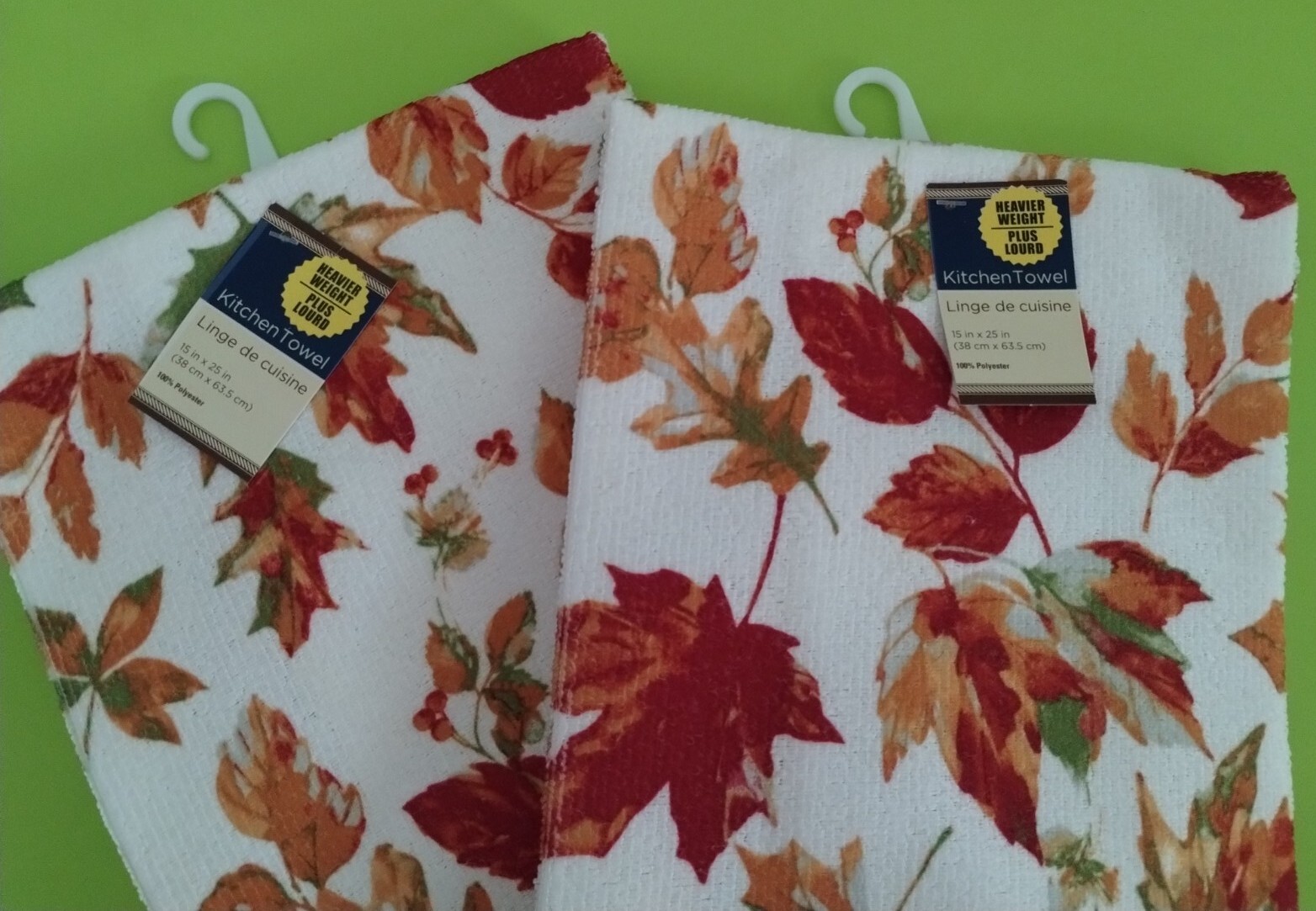 NWT FALL LEAVES KITCHEN TOWELS TWO HARVEST LEAF DISH HAND TOWEL DECOR