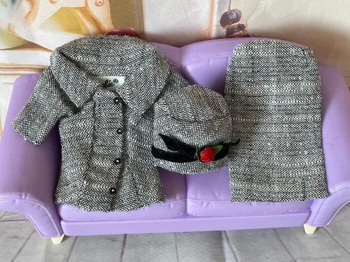VTG Barbie Career Girl #954 Tweed Jacket ,Skirt, Hat Mattel  1960S NM/MINT