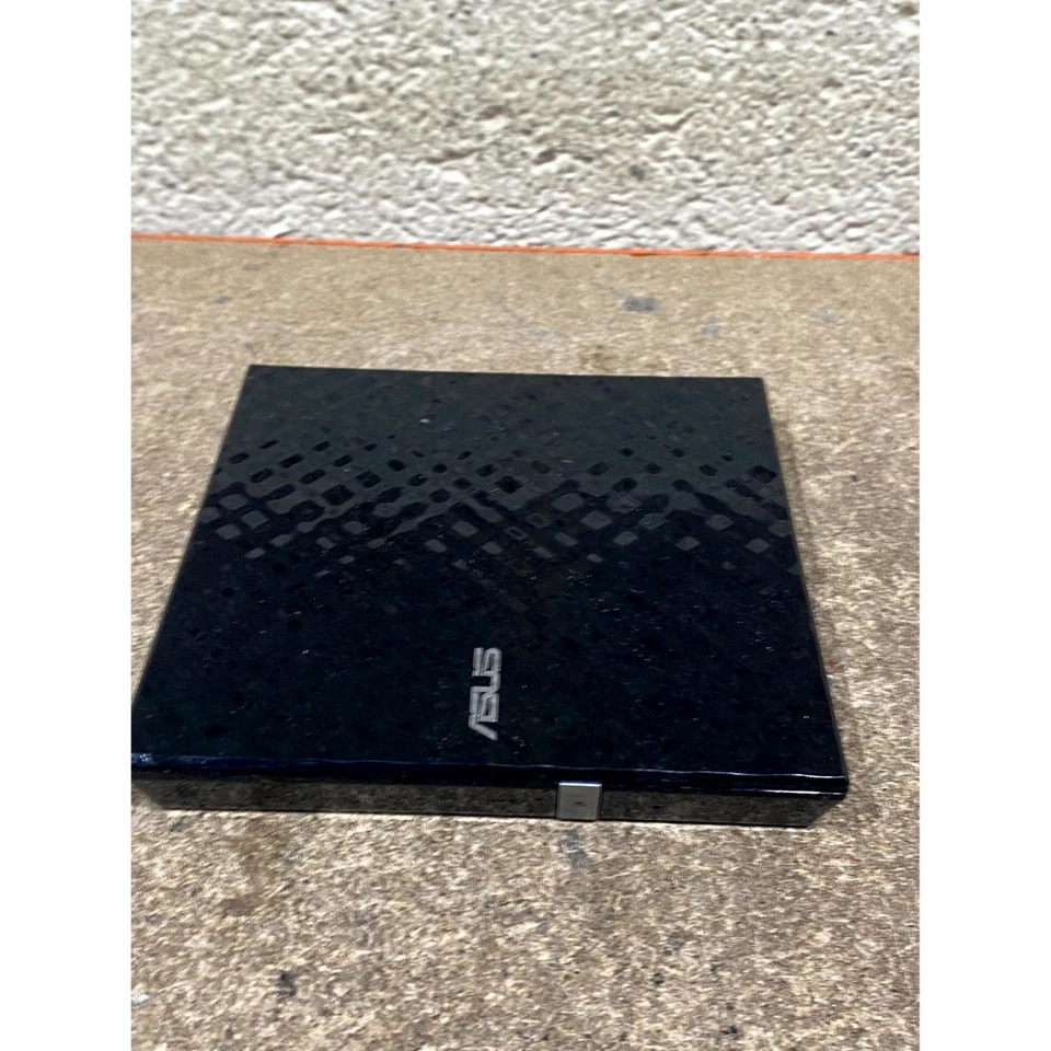 Asus Lite SDRW-08D2S-U External DVD Burner Black 8X Speed For Windows & Mac - Image 3 of 4