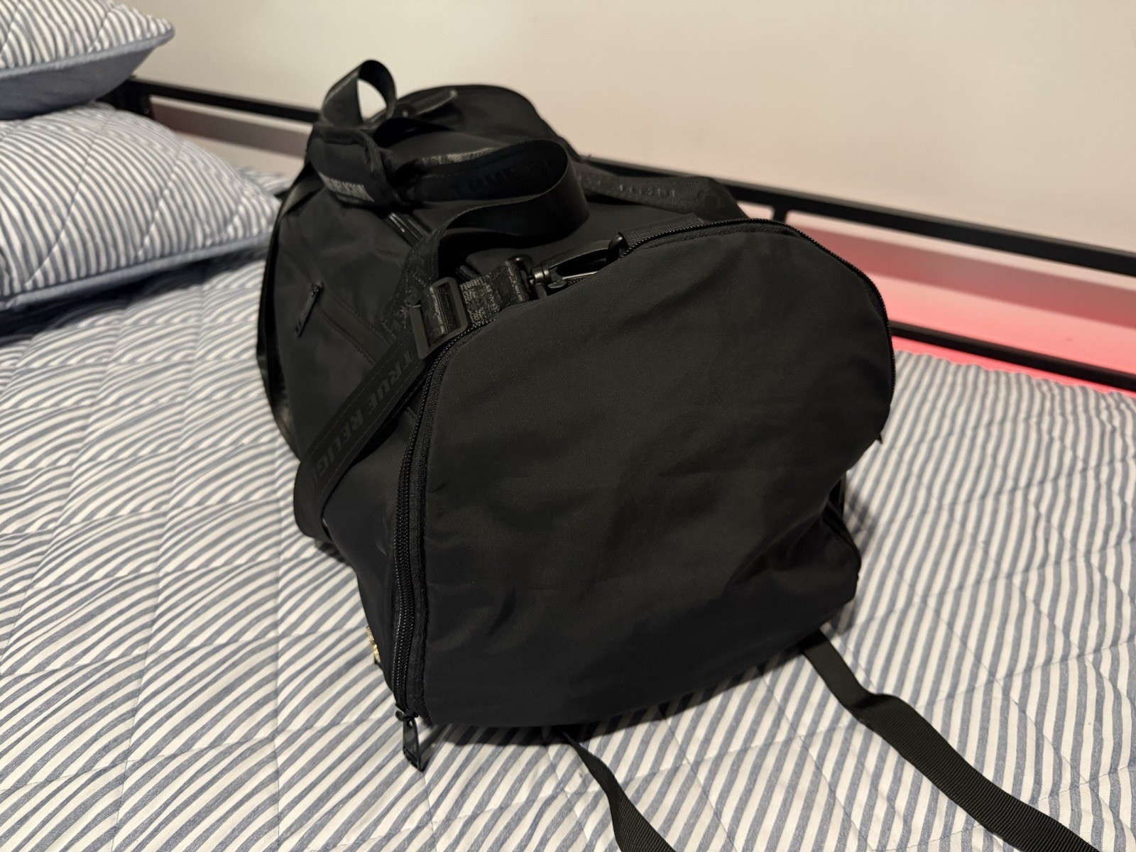 True Religion Convertible Backpack Duffel Gym Bag Black New with Tags thumbnail 4