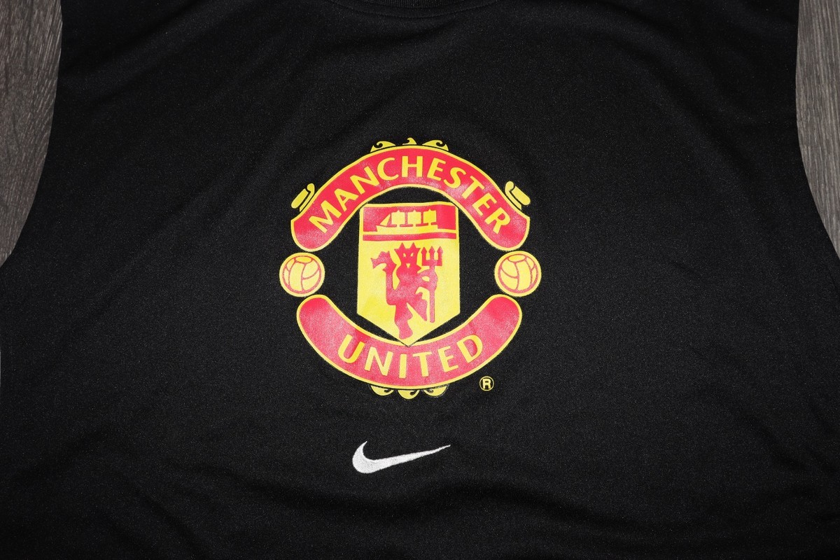 MANCHESTER UNITED 2000S TRAINING SLEEVELESS SHIRT JERSEY TANK VEST