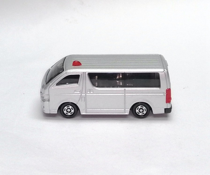 TOMICA Police vehicle collection Toyota Hiace 1/64 TOMY NEW