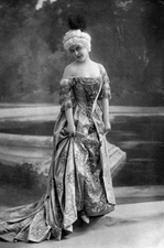 Martyl Miss Nelly in role of Manon in Manon piece of theater to th- Old Photo
