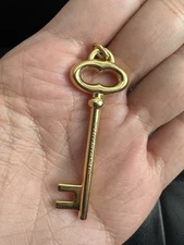 Tiffany & Co 18K Gold Vintage Large Oval Key Pendant Rare Heavy