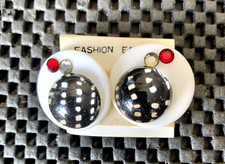 MOD STYLE STEEL POST FASHION EARRINGS VINTAGE 1" ROUND NOS