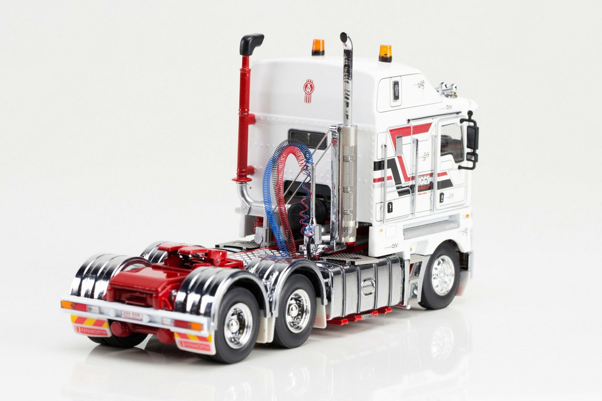 504-007 EXCLUSIVE 1/32 ケンワース K200 1/32 Kenworth K200 Prime Mover Truck Black Diecast Car Model
