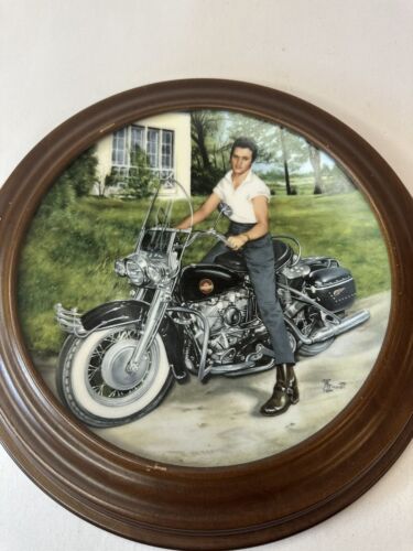 Elvis Presley 1990 édition limitée plaque de collection #8 Elvis sur sa Harley - Photo 1/4