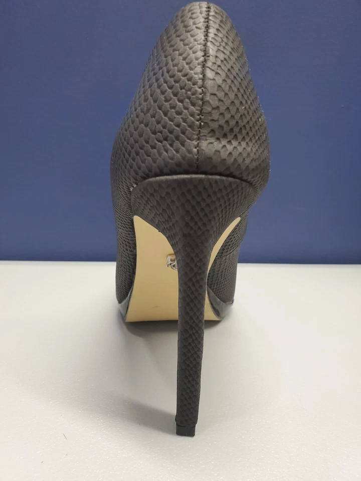 Rock & Republic Arabella Pumps Heels Women's Size 6 Black Comfort Slip On - EUC - Image 4 of 4