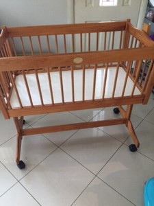 large baby bassinet