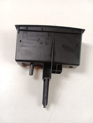🔸️🔸️9634511577 moulure pour PEUGEOT 307 (S1) XSI 2001 157092
