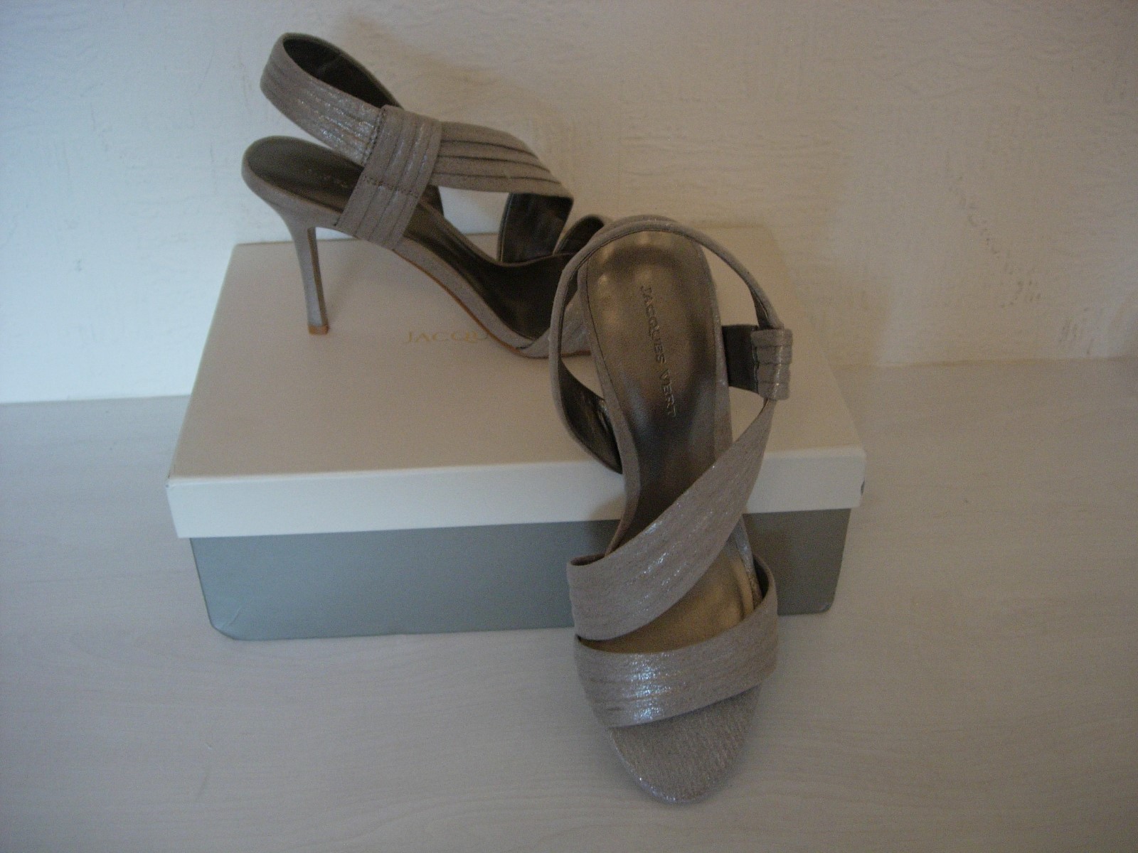 JACQUES VERT METALLIC SHOES/SANDALS   -NEUTRAL SIZE 4 -NEW