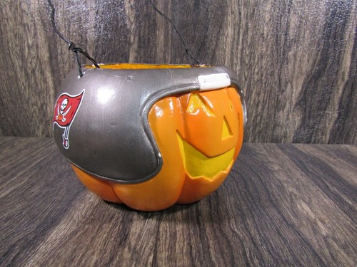 NFL Tampa Bay Buccaneers Halloween Calabaza Molde Caramelo Cubo Jack O Linterna - Imagen 10 de 24