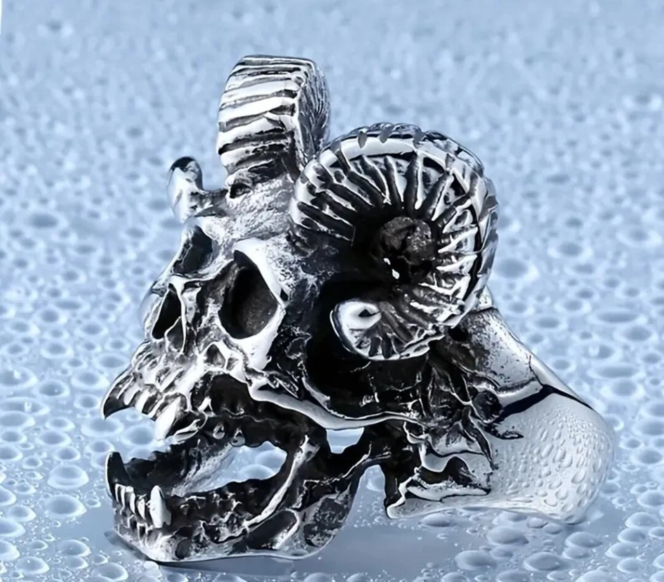 Seven Seas Pirates Ram Horns Devil Skull 戒指 不锈钢 带锋利的牙齿 — 第 2/3 张图片