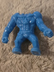 NES MONSTER IN MY POCKET #81 BLEMMYAE BLUE 1.5" FIGURE VERY RARE