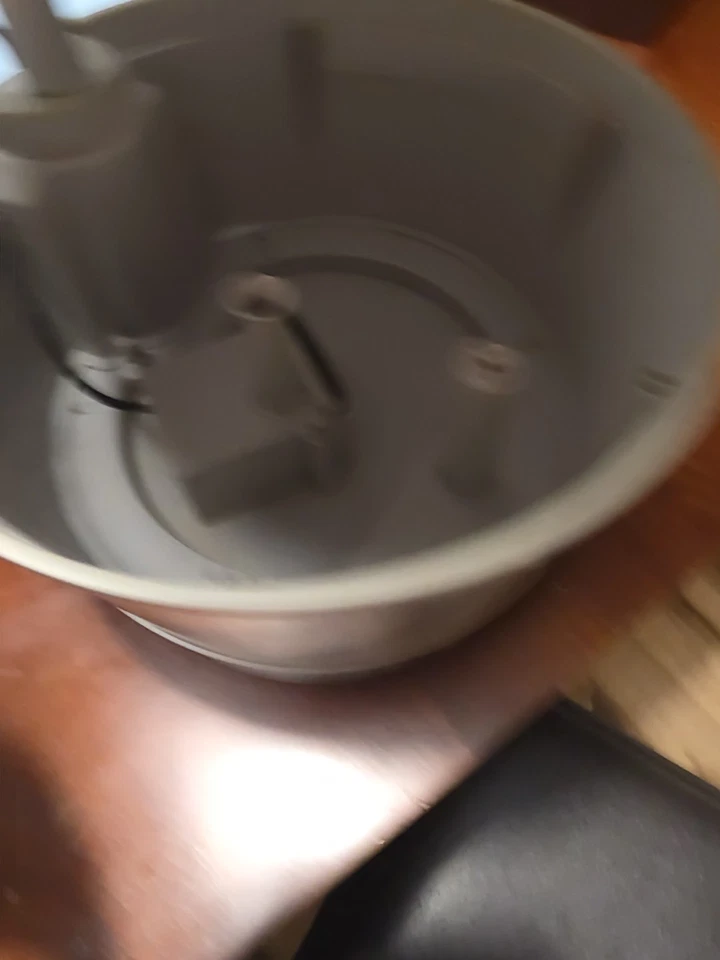 Jardín hidropónico interior AeroGarden Harvest Elite 360 con 6 espacios 100693-BSS Foto 4 de 4