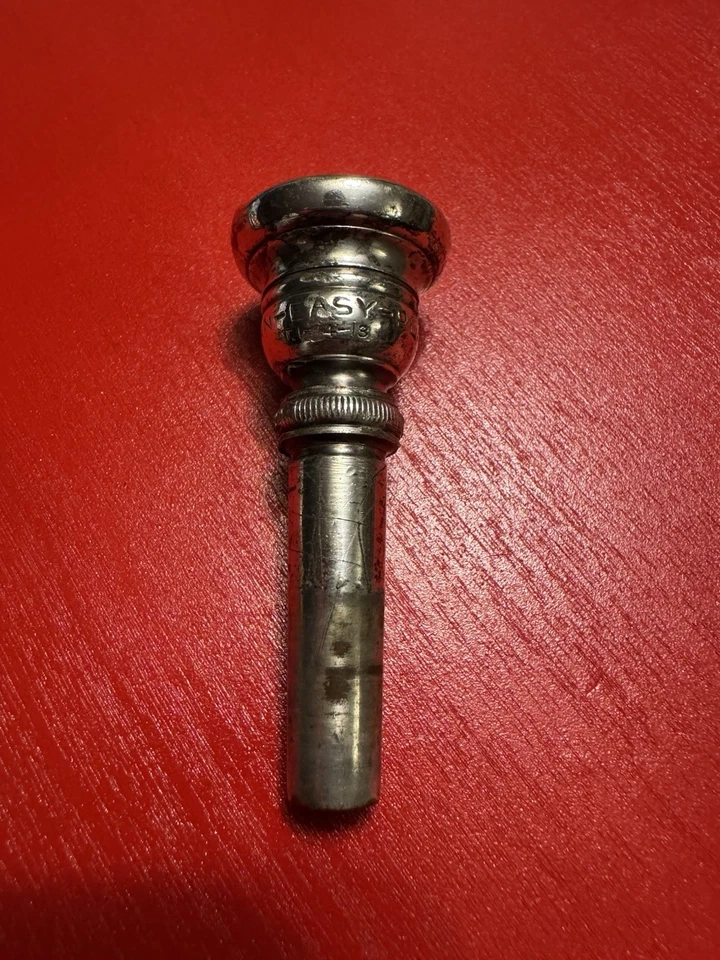 Boquilla Cornet Vintage - Conn Easy-Playing #1. Pat 1-14-13. Con paso Foto 2 de 4