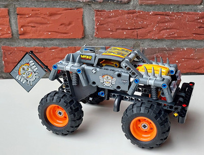 LEGO Technic 42119 Monster Jam Max-D    