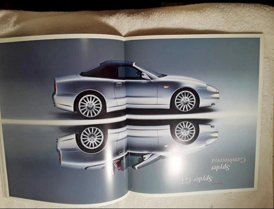 🔥RARO 2002 Maserati cupé y folleto de ventas de autos Spyder ¡¡NUEVO!! ¡¡ENVÍO GRATUITO!!️🏁 Foto 3 de 3