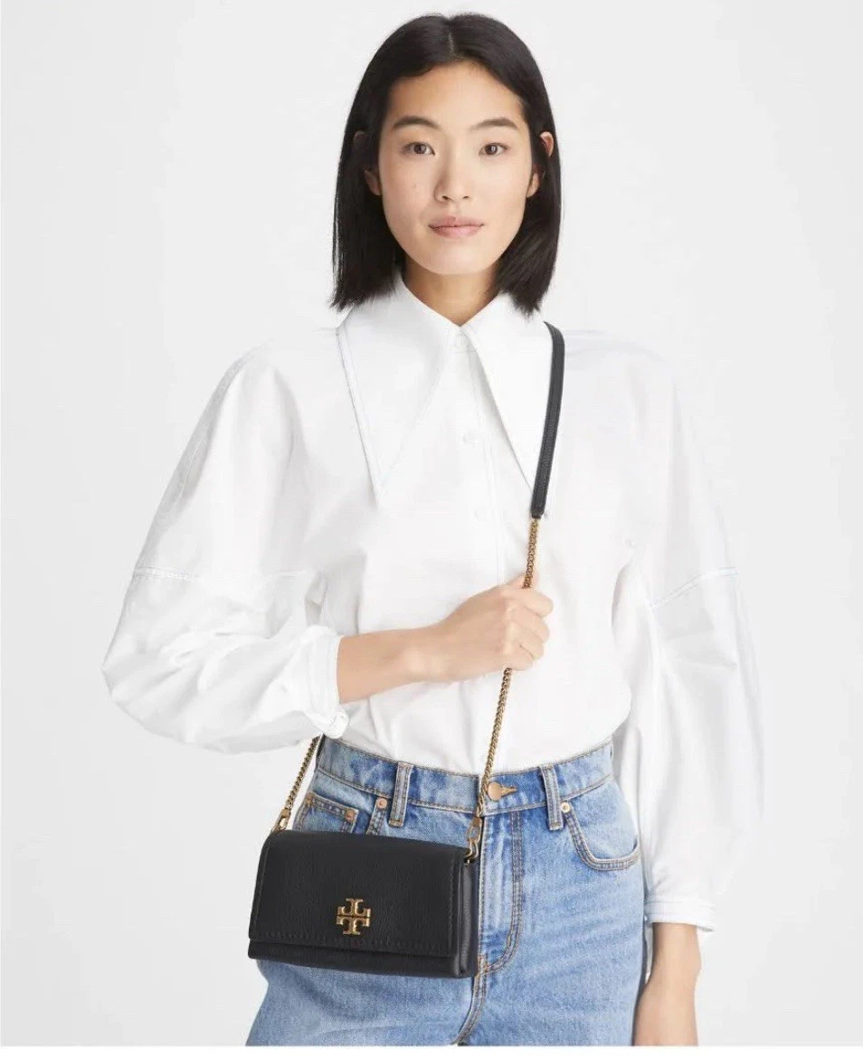 Borsa a tracolla Tory Burch Thea pieghevole in pelle nera oro ottone hardware usata in ottime condizioni