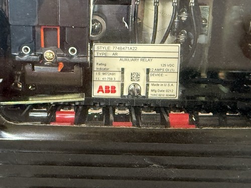 Relé auxiliar ABB TIPO AR 774B471A22 125VDC - Imagen 2 de 8