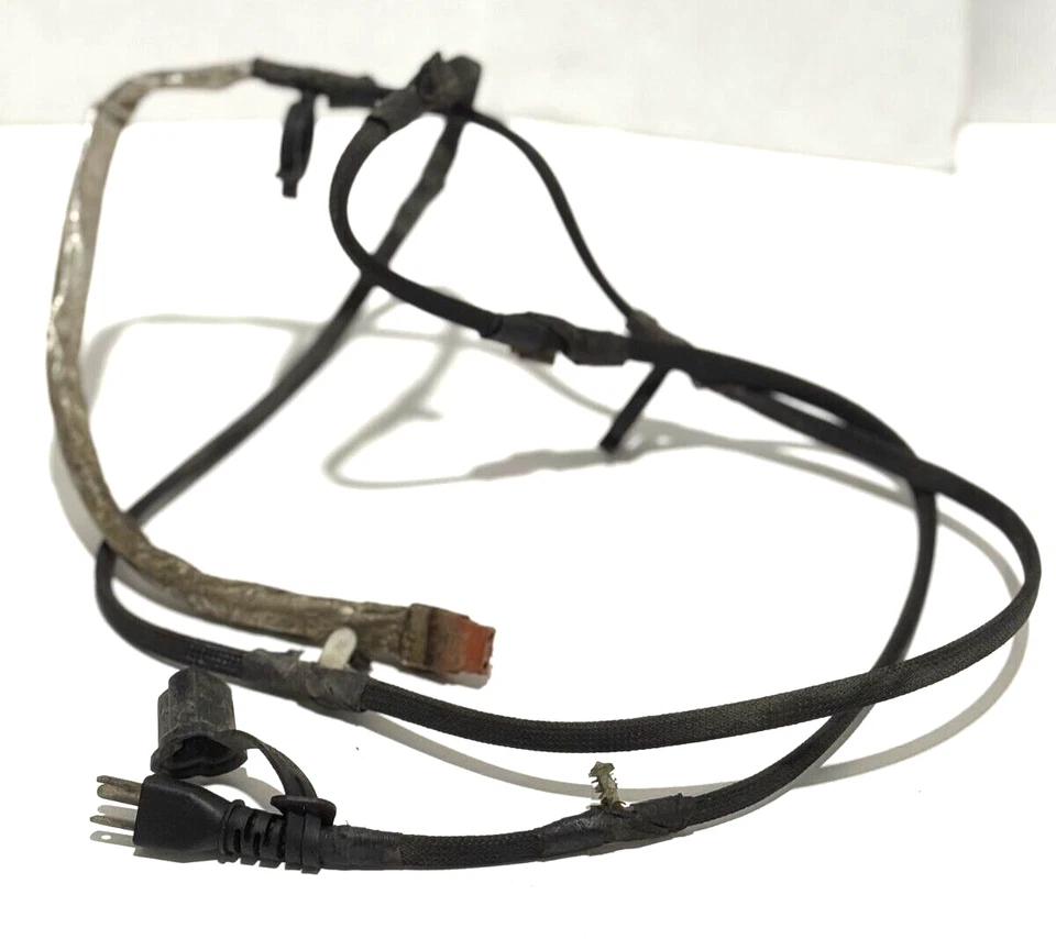 2011 Ford Escape 2.5L Auto AWD Block Heater Wiring Harness Assembly - OEM - Image 3 of 4