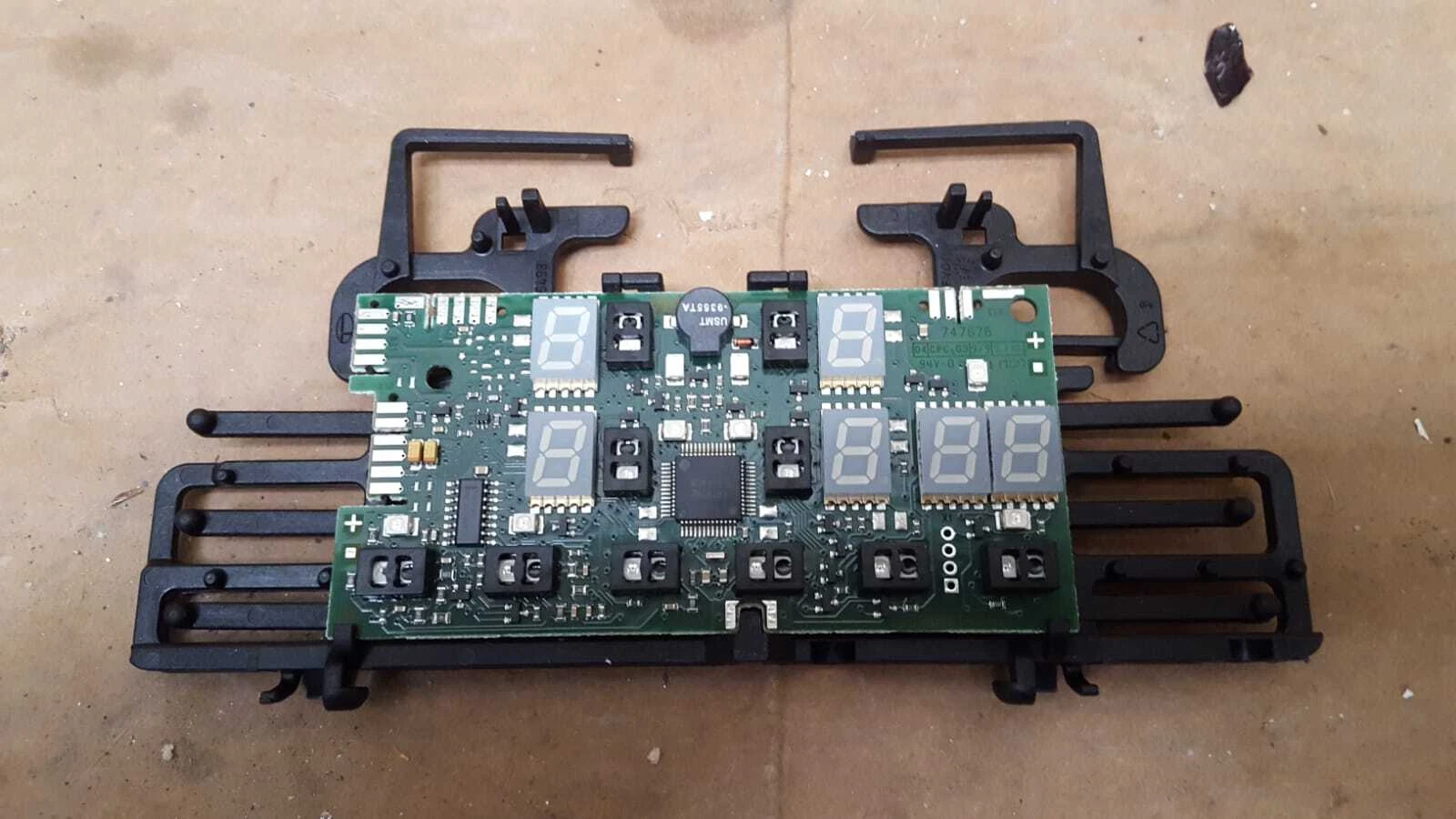 Replacement Control Board - Bosch PUE611BF1B 59cm Frameless Induction Hob