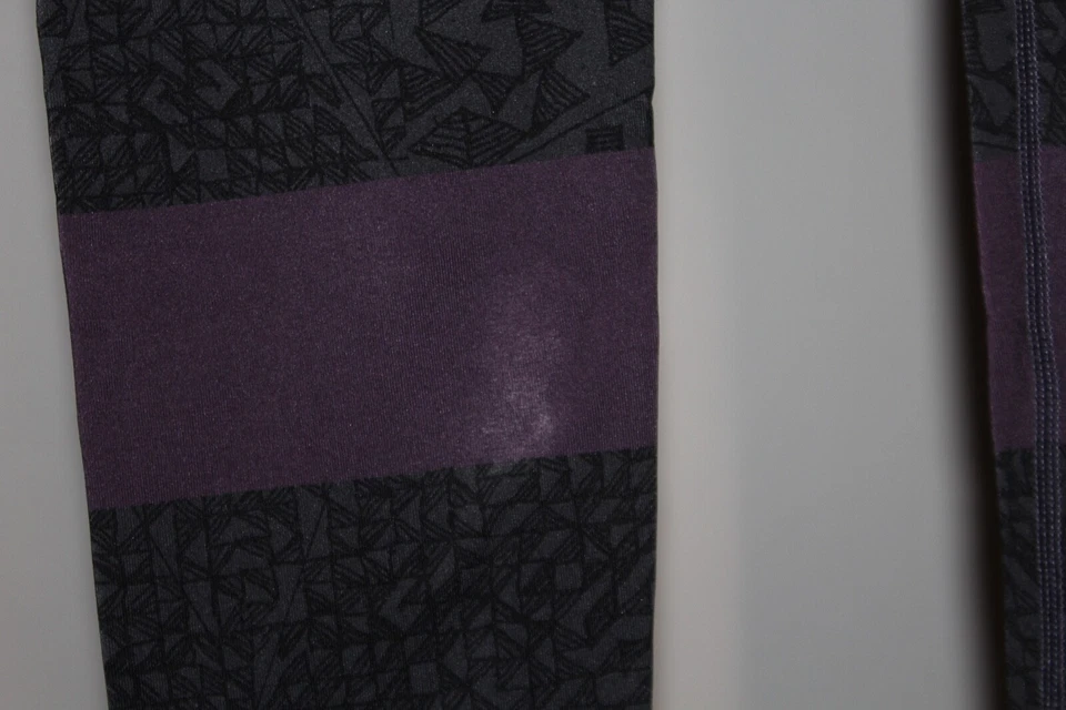 Pantalones Legging Lucy Yoga Para Mujer S Pequeños Coloridos Montañas Aztecas Elastizados *Defectos* Foto 4 de 4