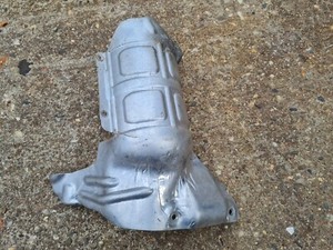 BMW 1er F20 F21 116i N13B16A Wärmeschutzblech Turbolader 7606650