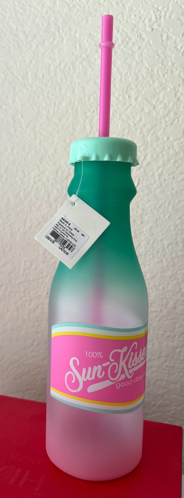 Clarie's water bottle with straw NWT