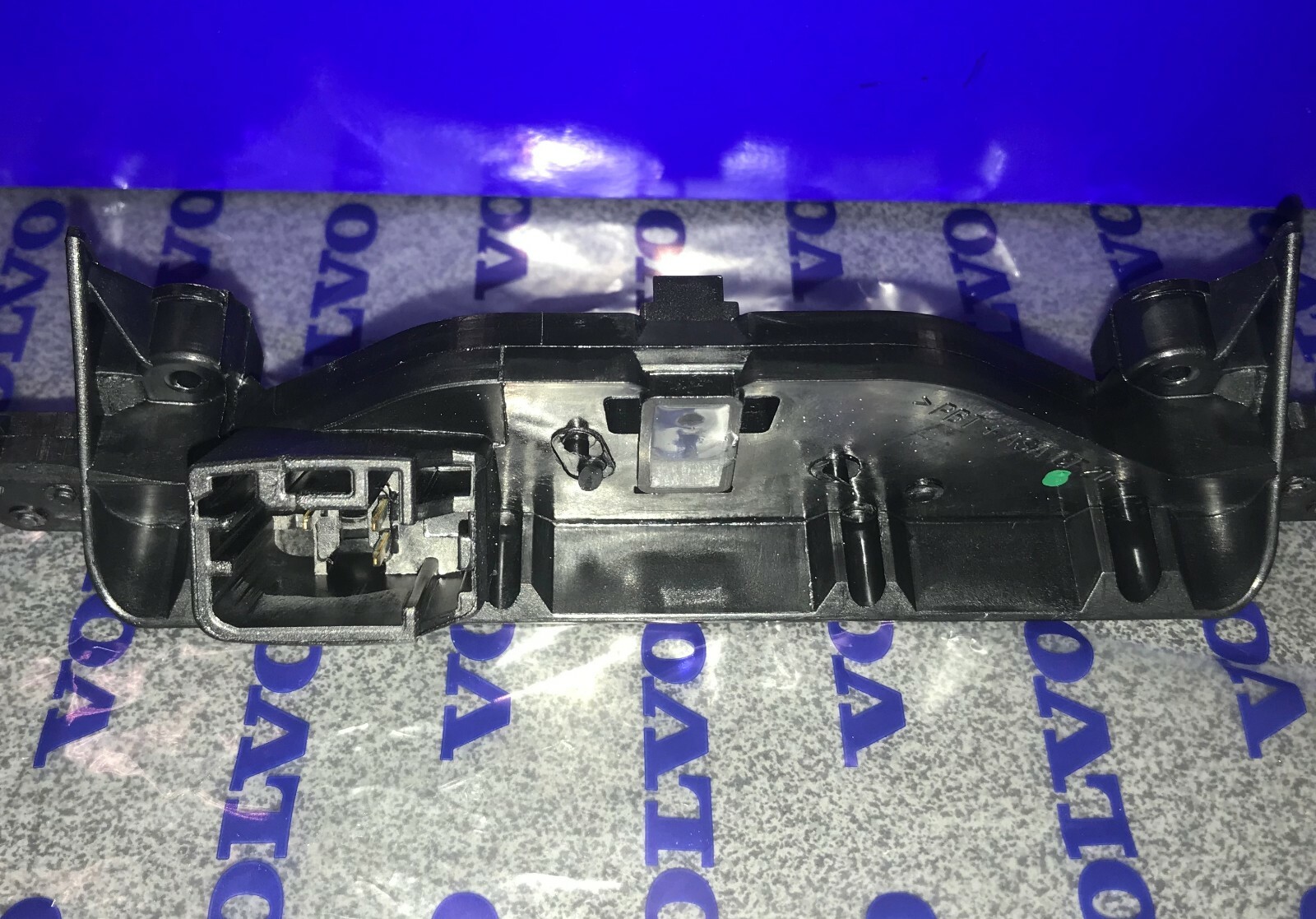 VOLVO S40 V50 C70 0810 BOOT TAILGATE HANDLE MICRO SWITCH 30753757 eBay