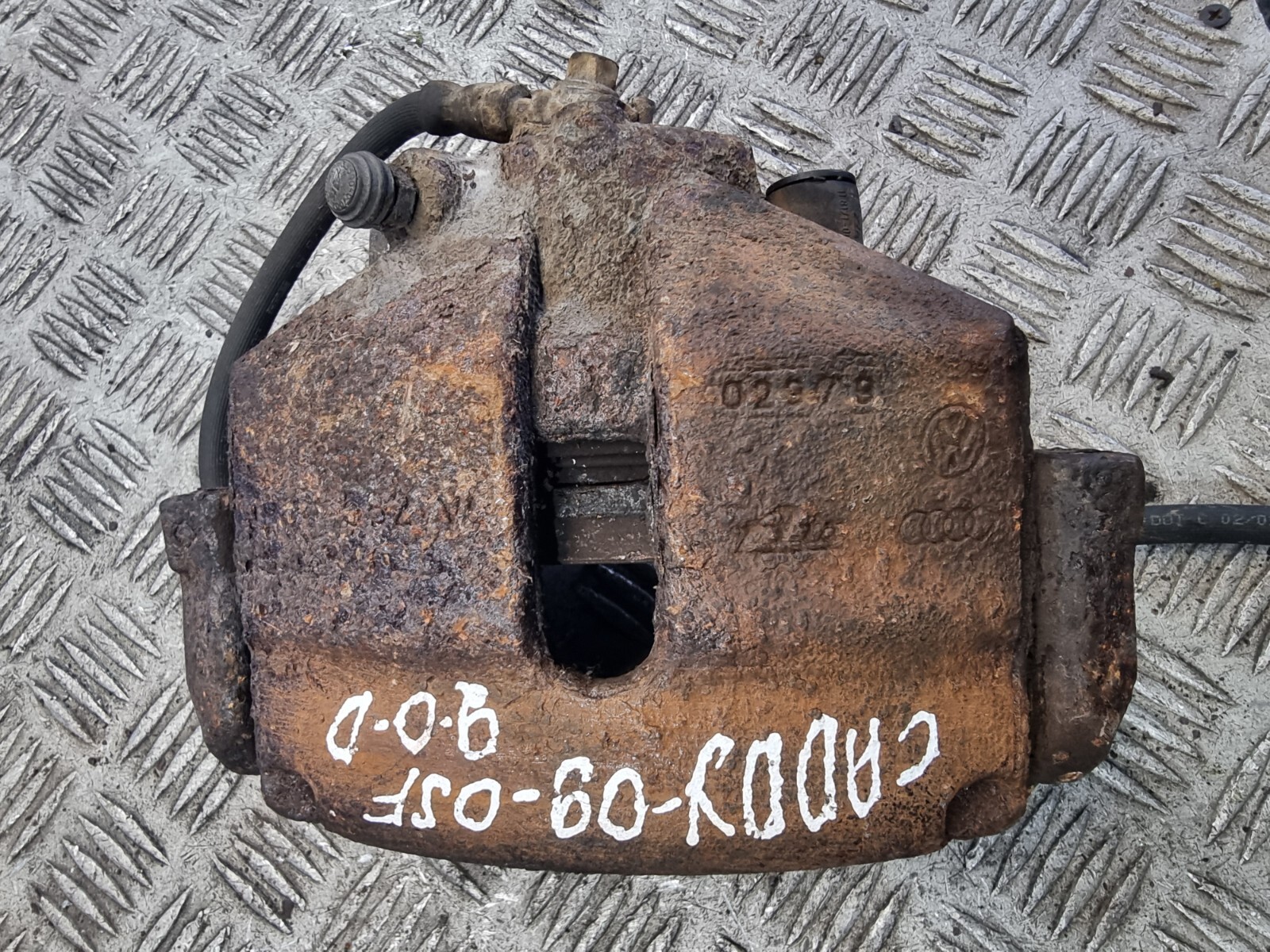 Volkswagen Caddy C20+ Front Right Brake Caliper for 2.0L Manual Diesel Panel Van 2009 Model