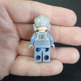 Lego Star Wars AT-AT Driver Pilot Minifigure from 75075 75054