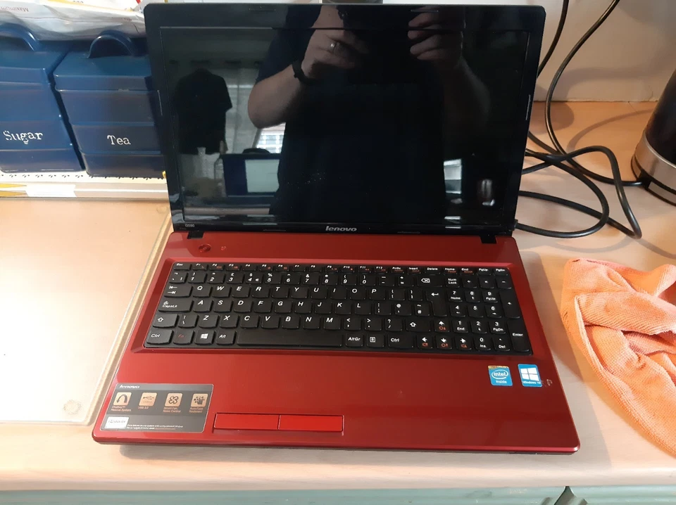 Lenovo G580 Laptop 15.6" 256gb Ssd 12gb Ram  Intel 1.7GHz Windows 11 free bag - Image 2 of 4