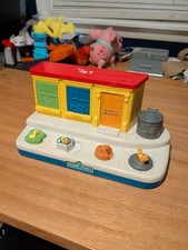 Vintage 2004 Fisher Price Sesame Street Elmo Oscar Cookie Singing Pop-Up Pals