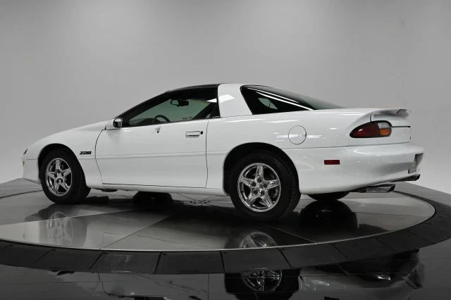 Chevrolet Camaro Z28 1997 cupé 2P Foto 4 de 4